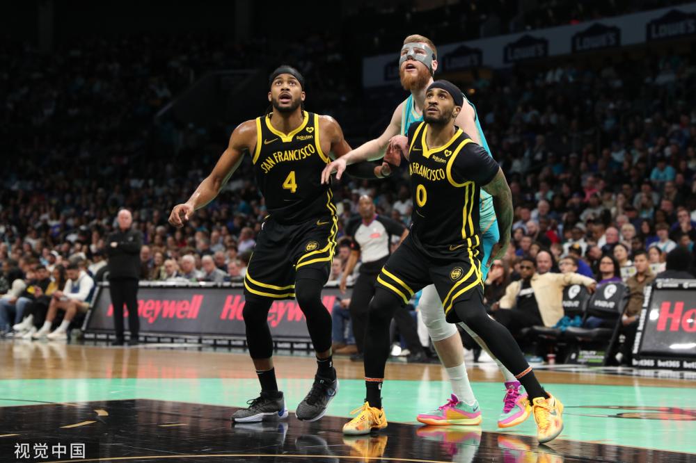 在进攻端 在进攻端