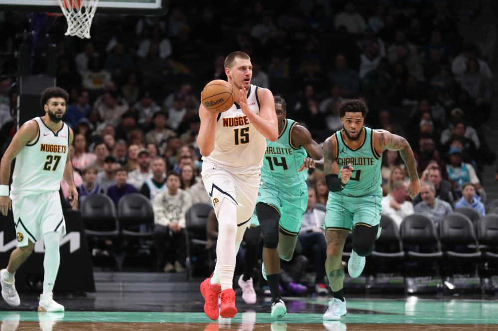 俱乐部效力 俱乐部效力